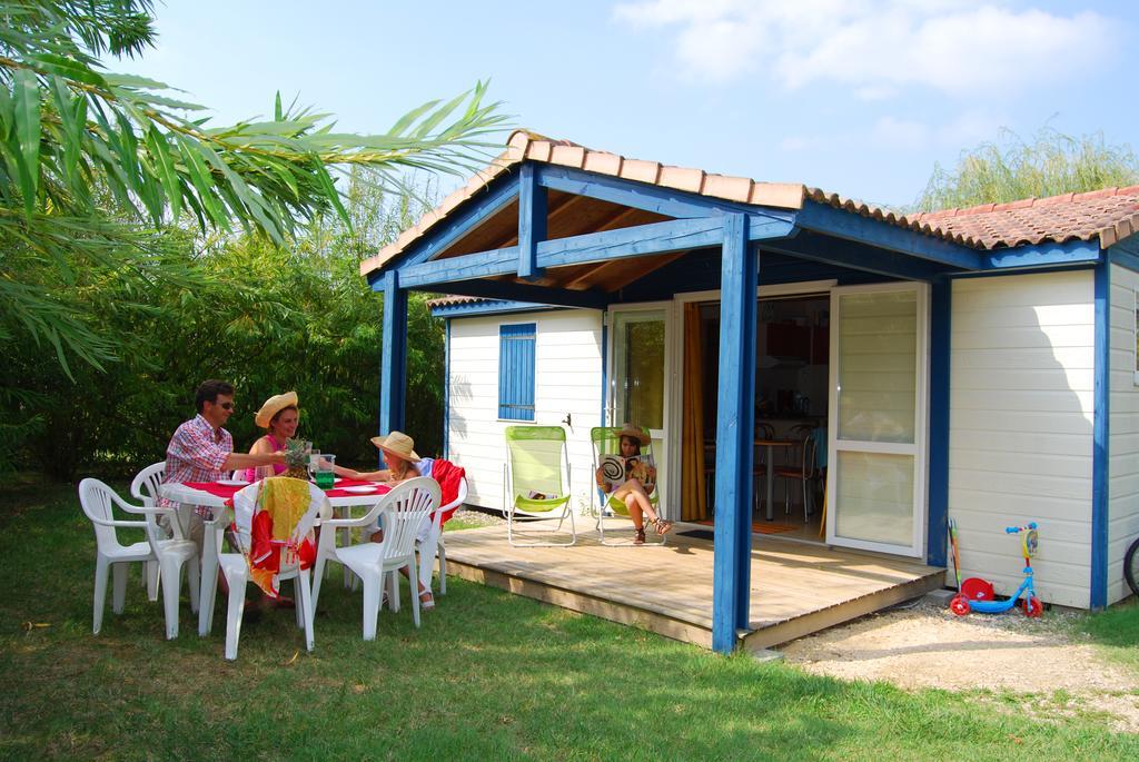 Lagrange Grand Bleu Vacances – Résidence Port Lalande Castelmoron-sur-Lot Esterno foto