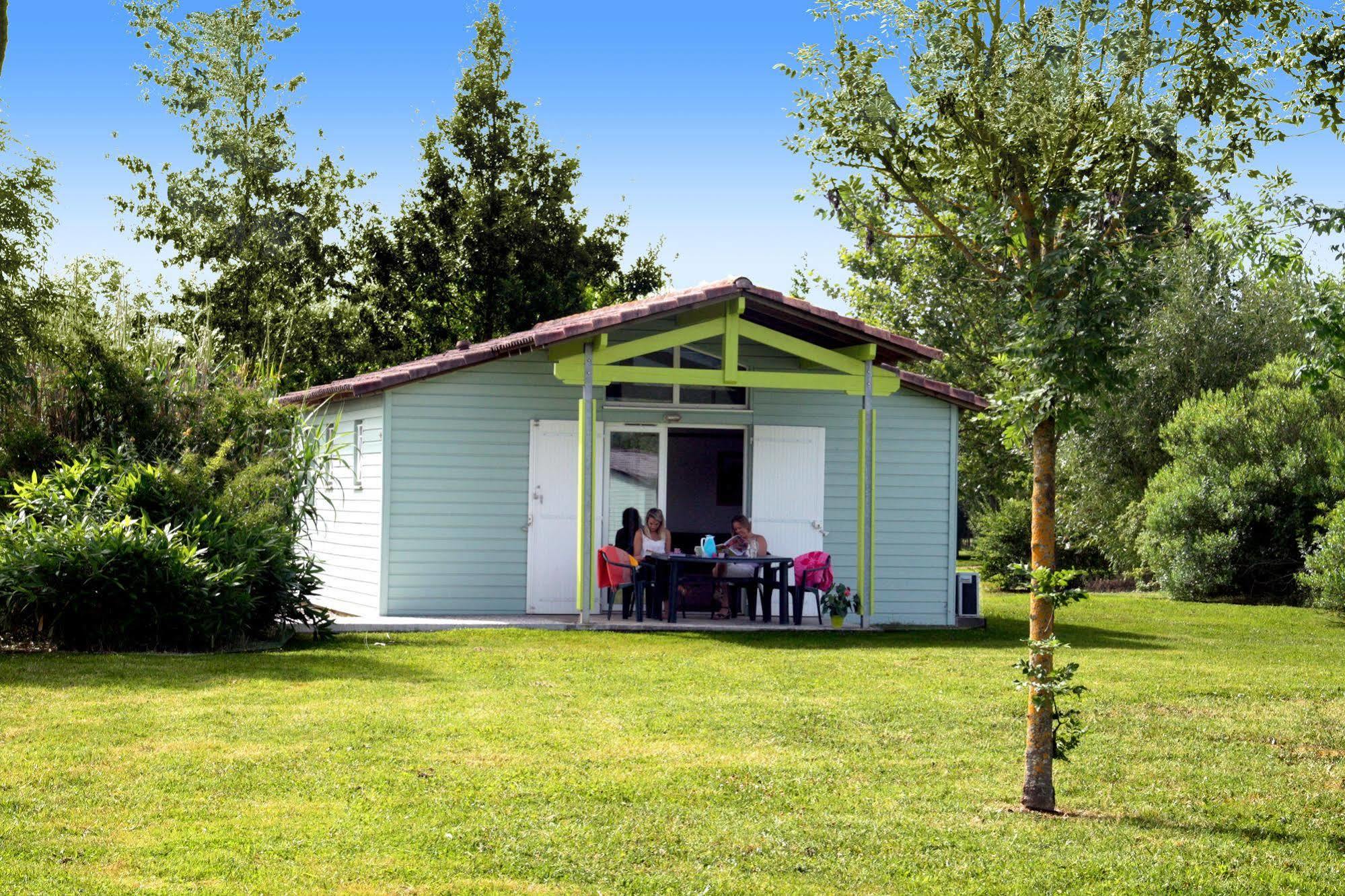 Lagrange Grand Bleu Vacances – Résidence Port Lalande Castelmoron-sur-Lot Esterno foto